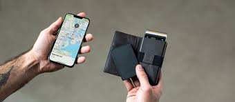 Trackable Smart Wallets - Image 3